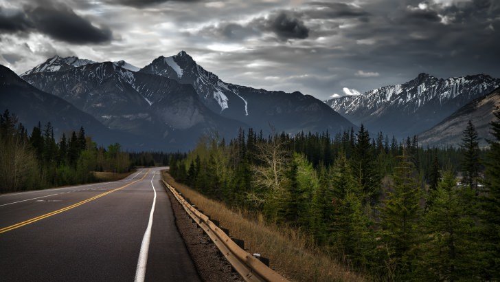Road trip on a stormy day, Canada Wallpaper
