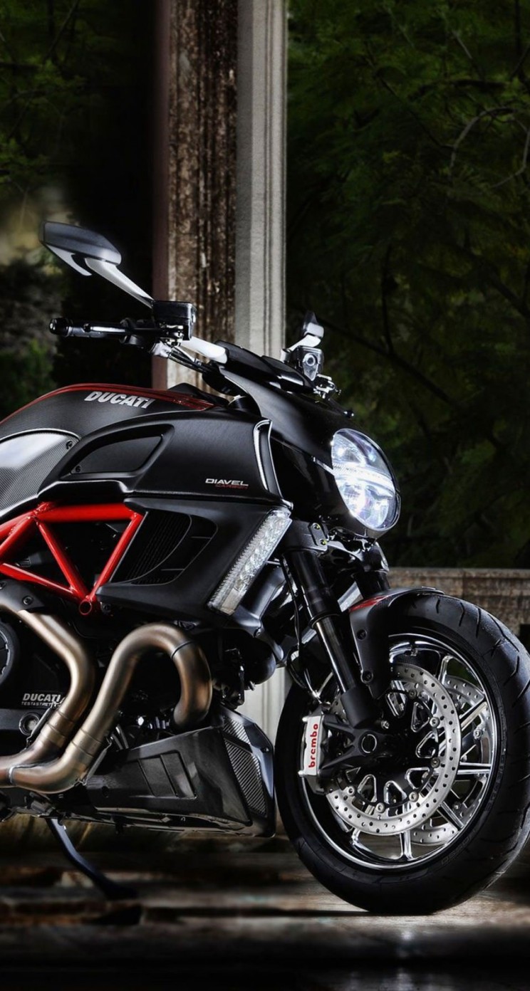 Apple iPhone Wallpapers Ducati Diavel