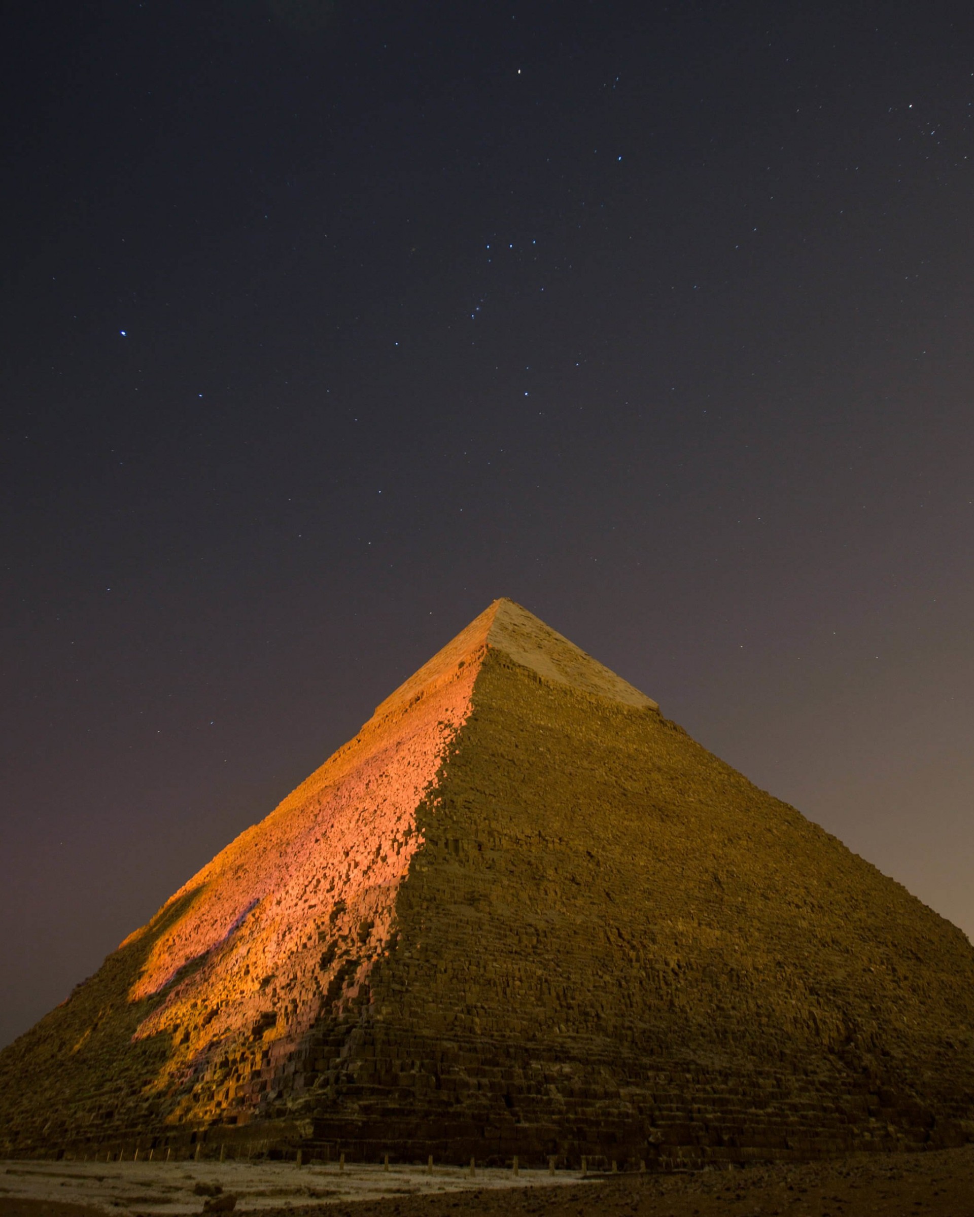 Download Pyramid by Night HD wallpaper for Nexus 7 - HDwallpapers.net