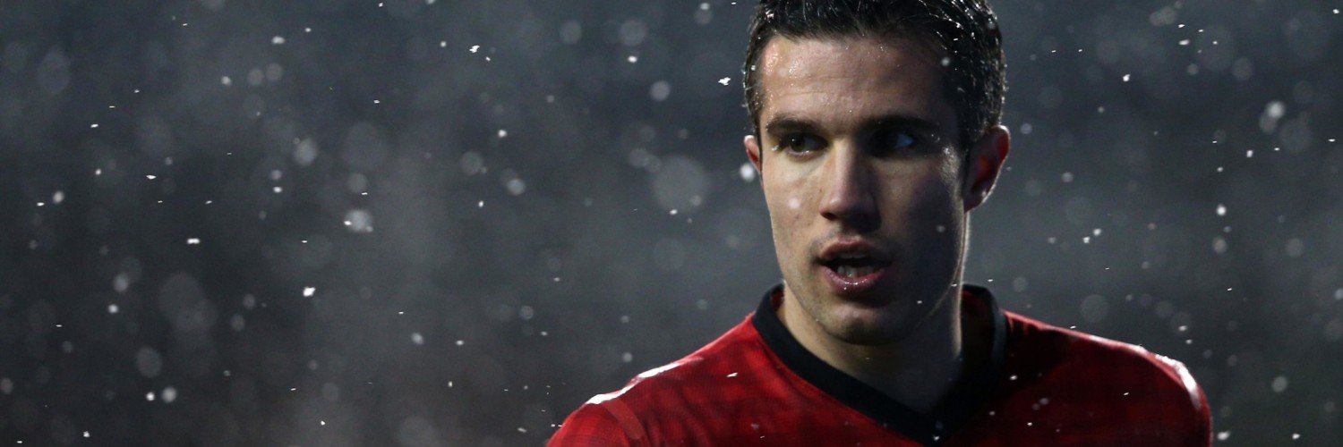 Download Robin van Persie HD wallpaper for Twitter Header