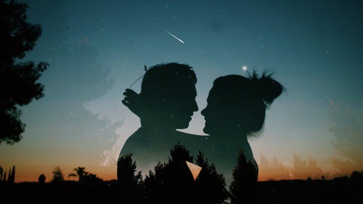 Love Under the Stars Wallpaper