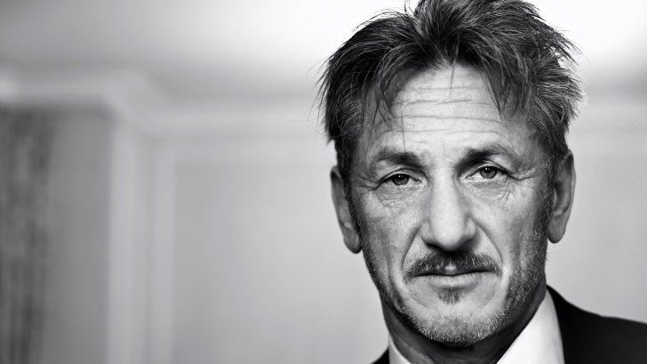 Sean Penn Portrait in Black & White Wallpaper