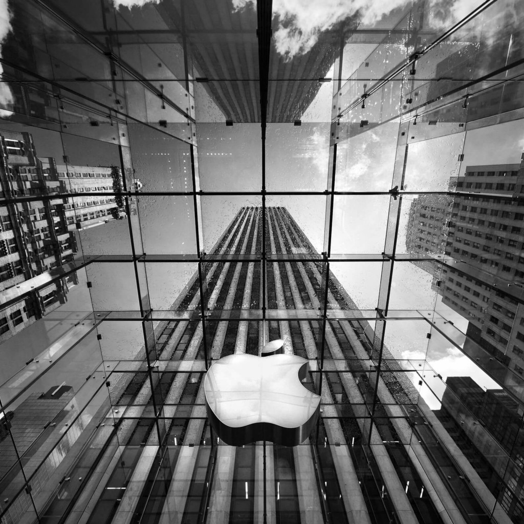 Apple Store, Fifth Avenue, New York City Wallpaper for Apple iPad