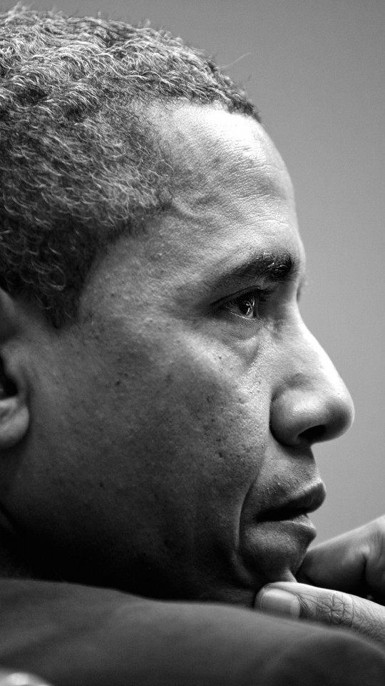 Barack Obama in Black & White Wallpaper for SAMSUNG Galaxy S4 Mini