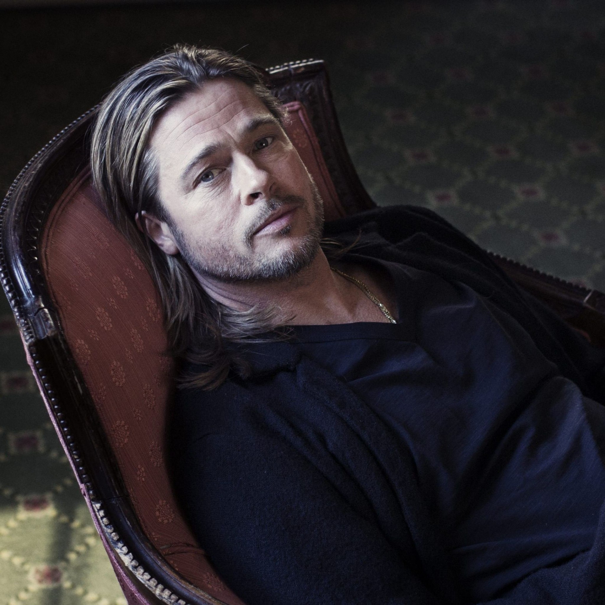 Brad Pitt Sitting On Chair Wallpaper for Google Nexus 9
