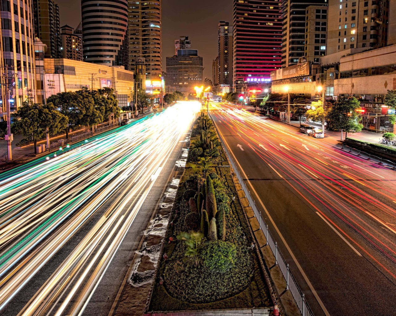 Busy Road in Shanghai at Night Wallpaper for Desktop 1280x1024