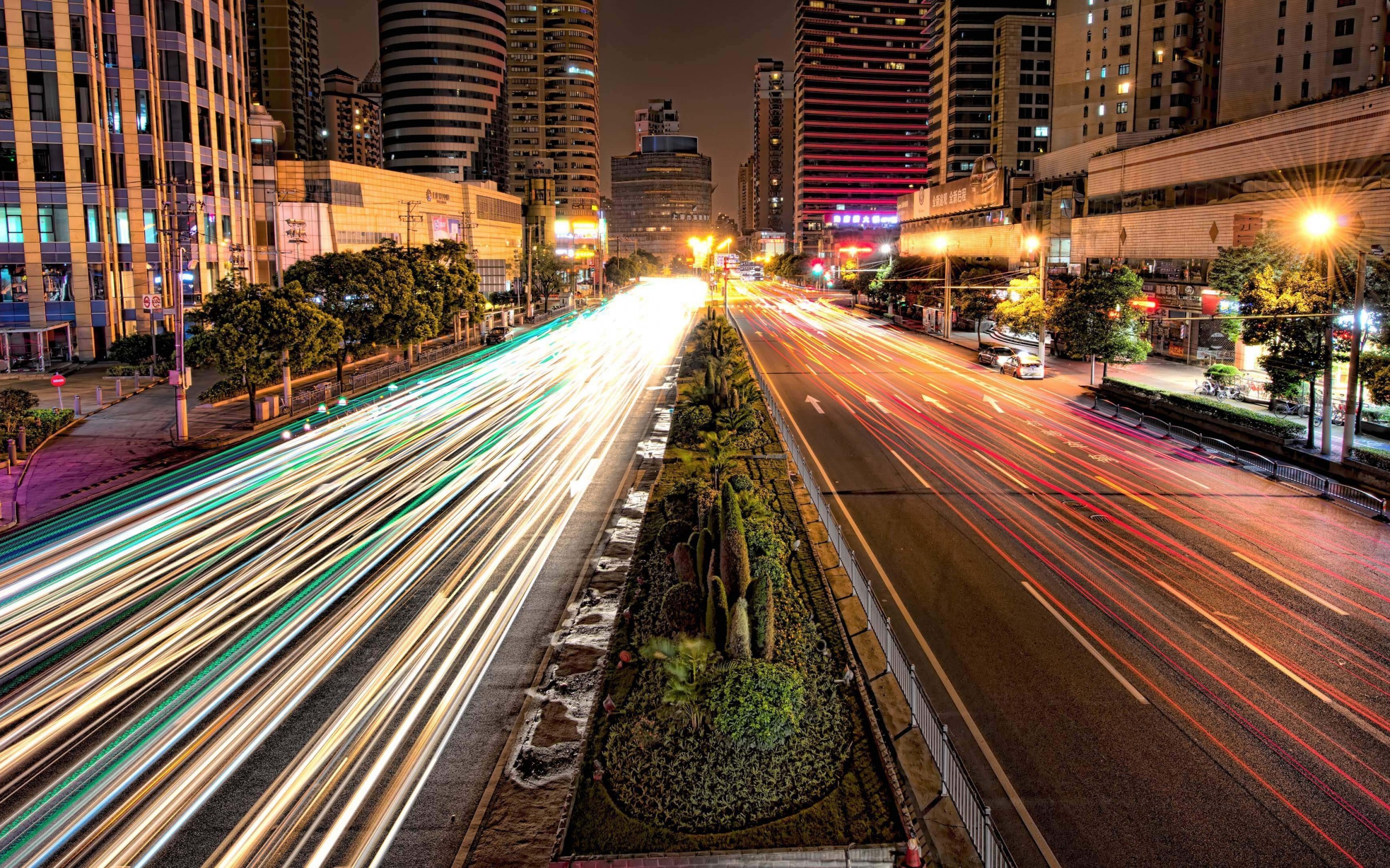 Busy Road in Shanghai at Night Wallpaper for Desktop 2880x1800