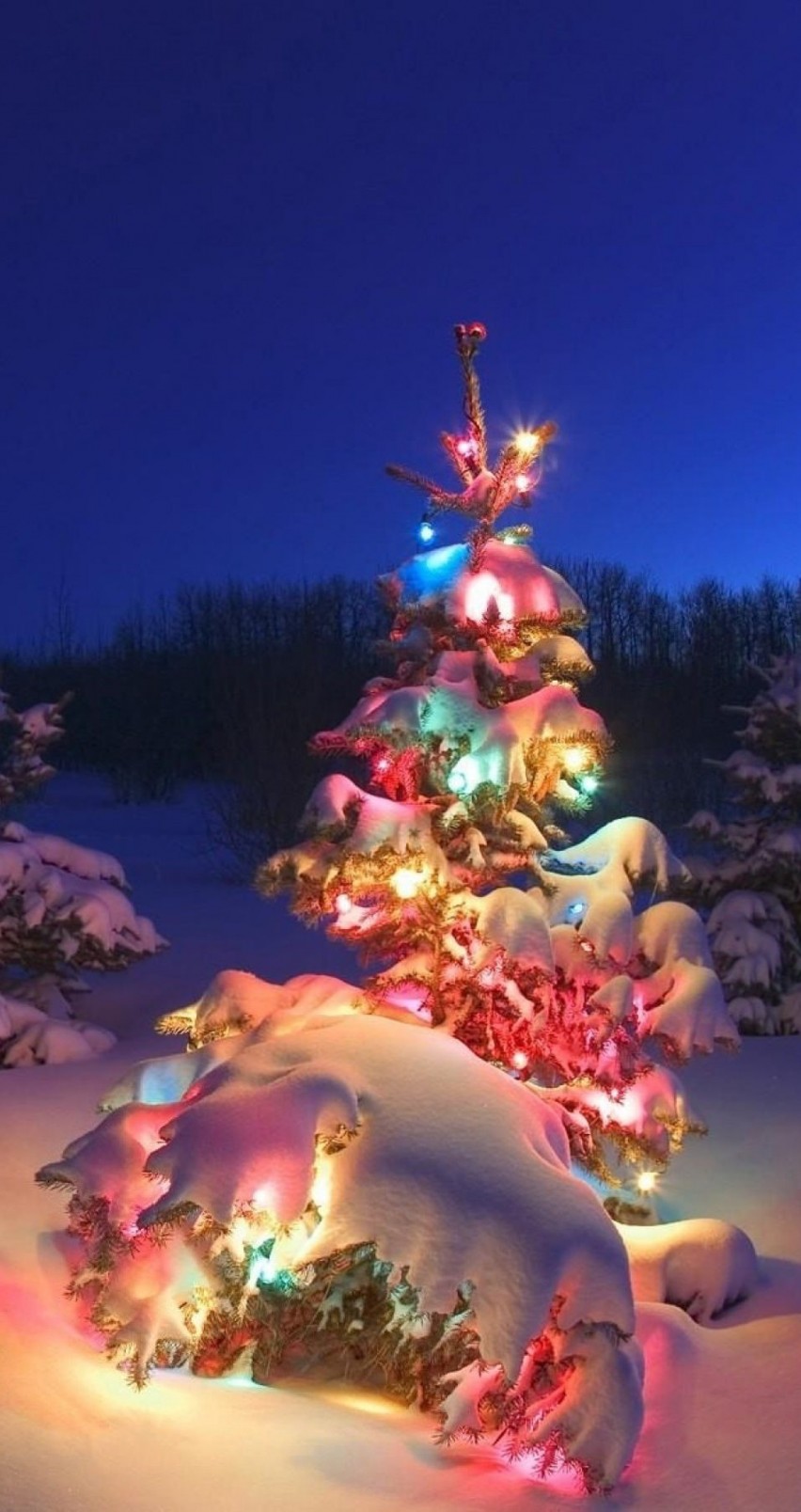 Christmas Night Moon Wallpaper for Apple iPhone 6 / 6s