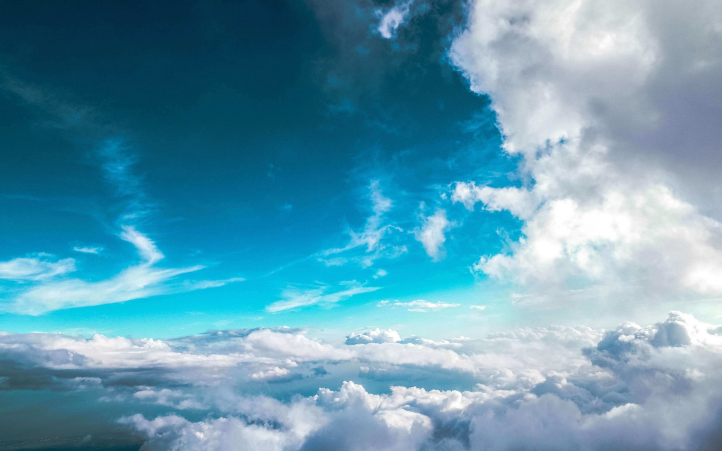 Cloudy Blue Sky Wallpaper for Desktop 1440x900