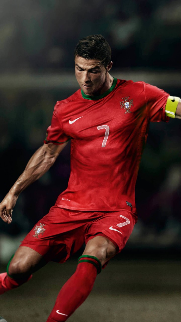 Cristiano Ronaldo In Portugal Jersey Wallpaper for SAMSUNG Galaxy S5 Mini