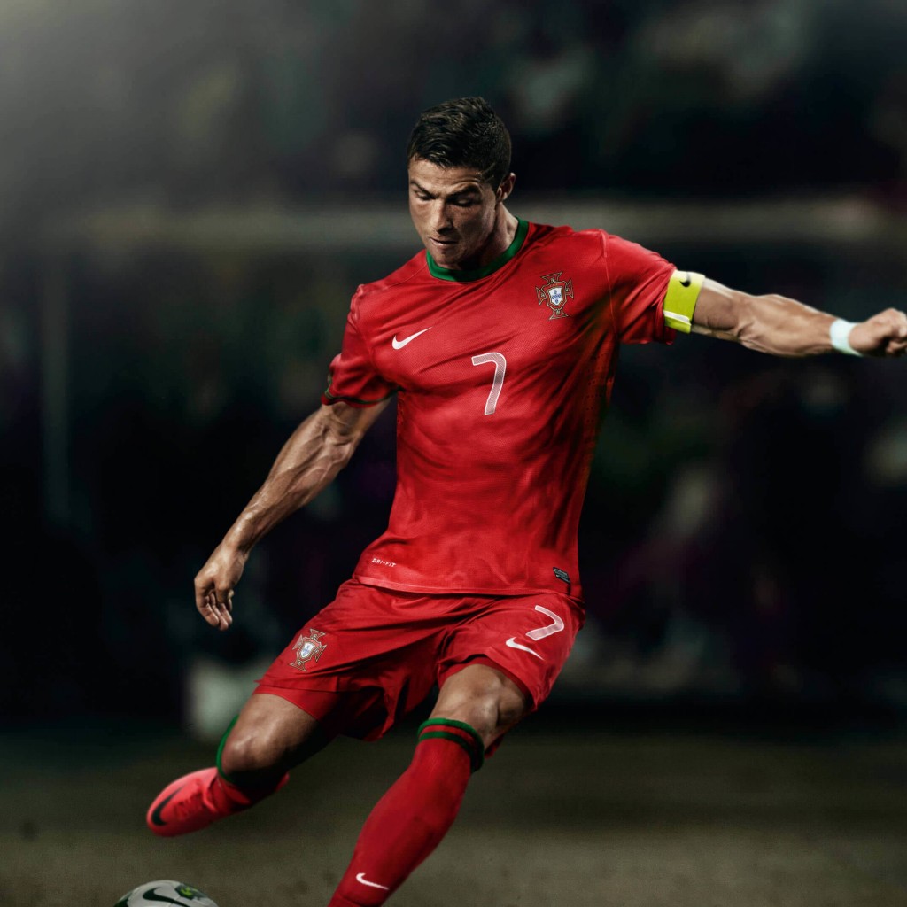 Cristiano Ronaldo In Portugal Jersey Wallpaper for Apple iPad 2