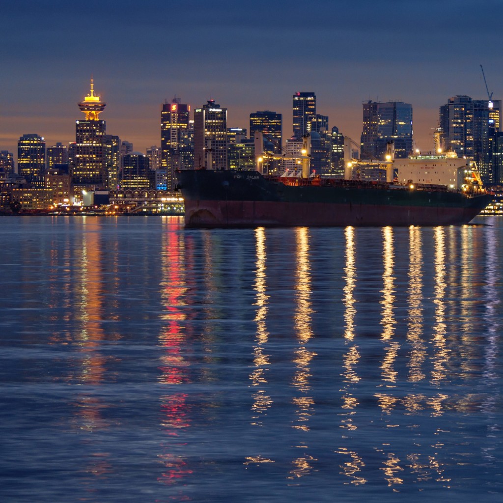 Downtown Vancouver, Canada Wallpaper for Apple iPad 2