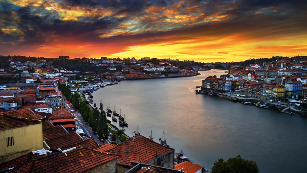 Enchanting Porto Wallpaper for Social Media Google Plus Cover