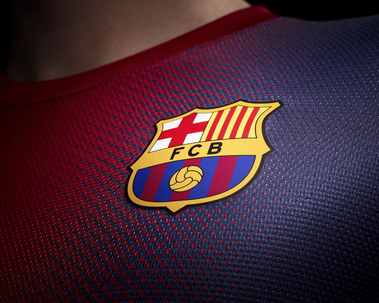 FC Barcelona Logo Shirt Wallpaper for Desktop 1280x1024