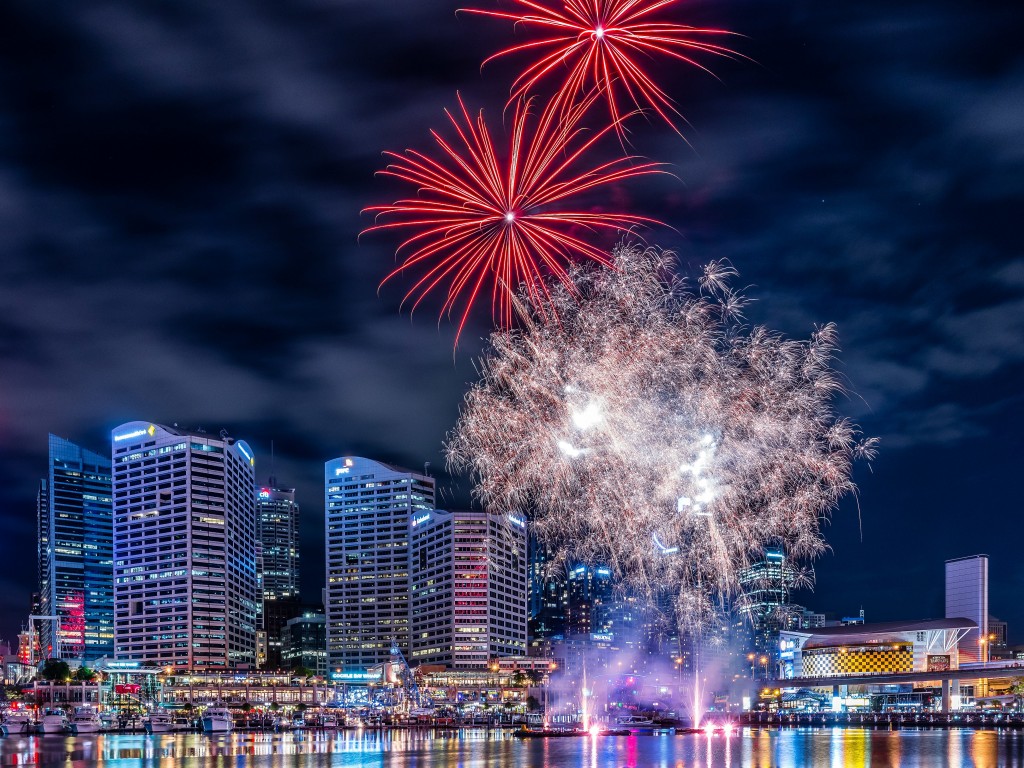 Fireworks In Darling Harbour Wallpaper for Desktop 1024x768