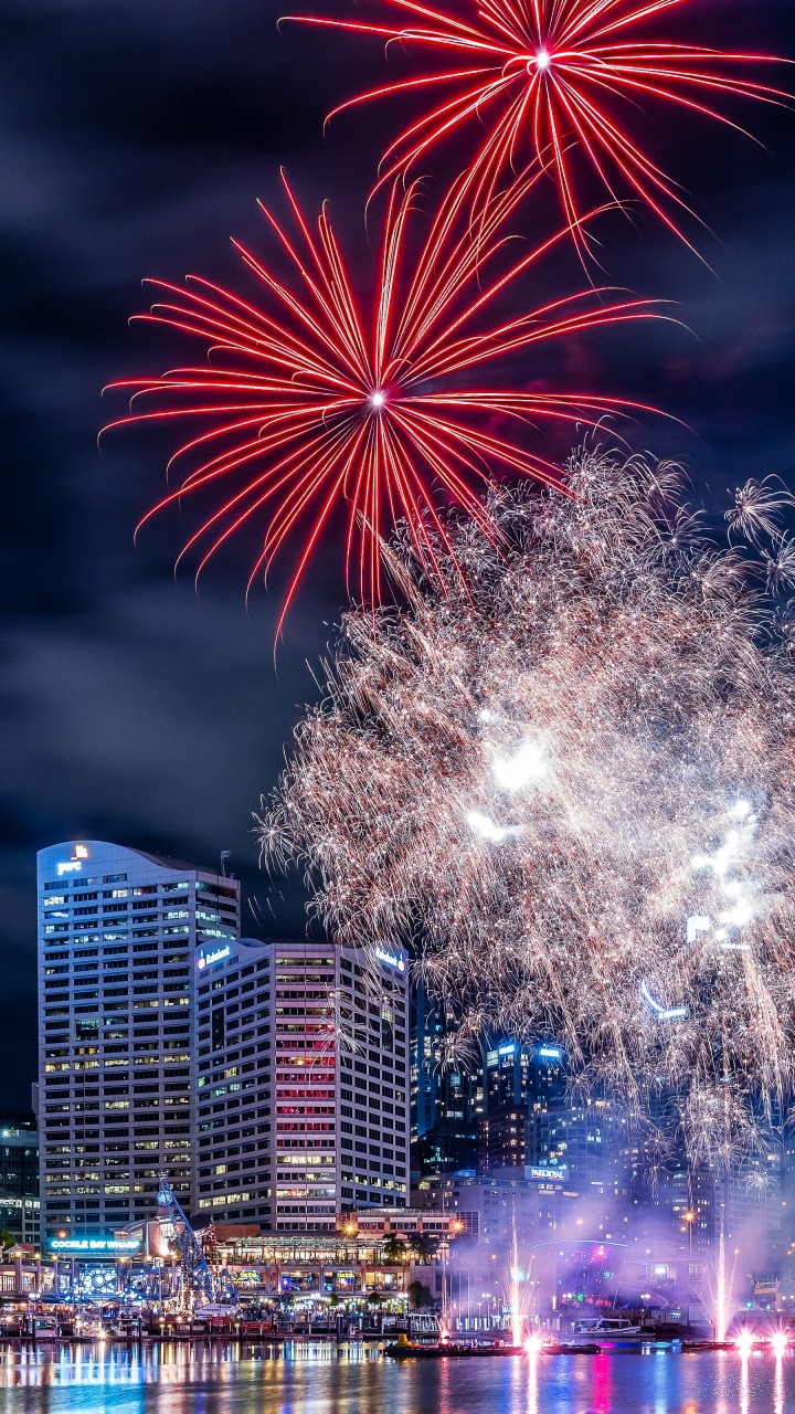 Fireworks In Darling Harbour Wallpaper for SAMSUNG Galaxy Note 2