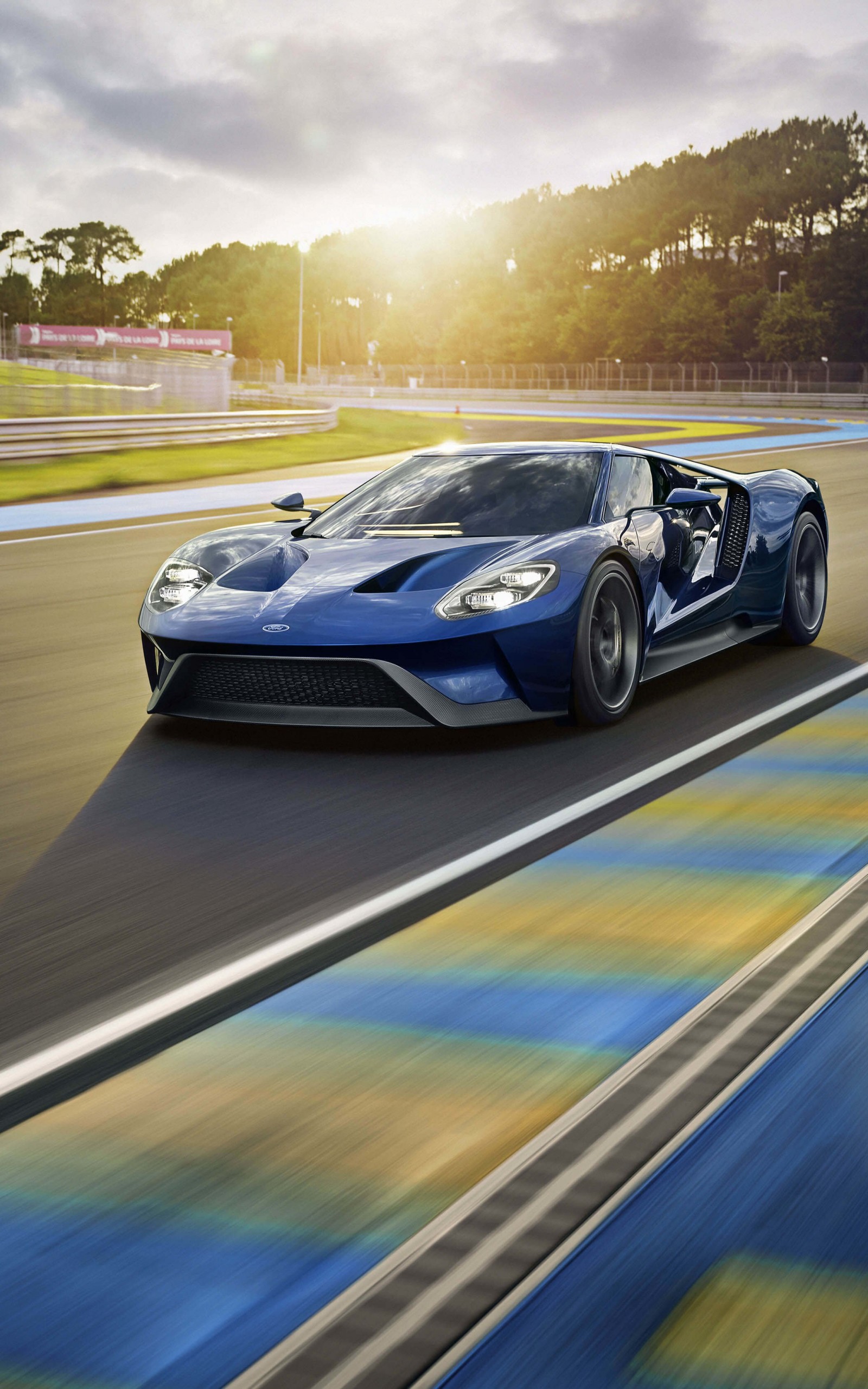 Ford GT Supercar Wallpaper for Amazon Kindle Fire HDX 8.9