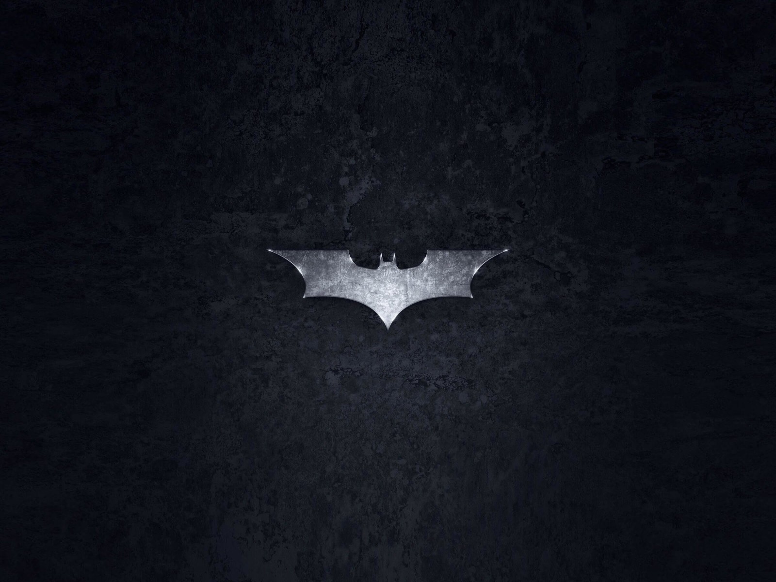 Grungy Batman Dark Knight Logo Wallpaper for Desktop 1600x1200