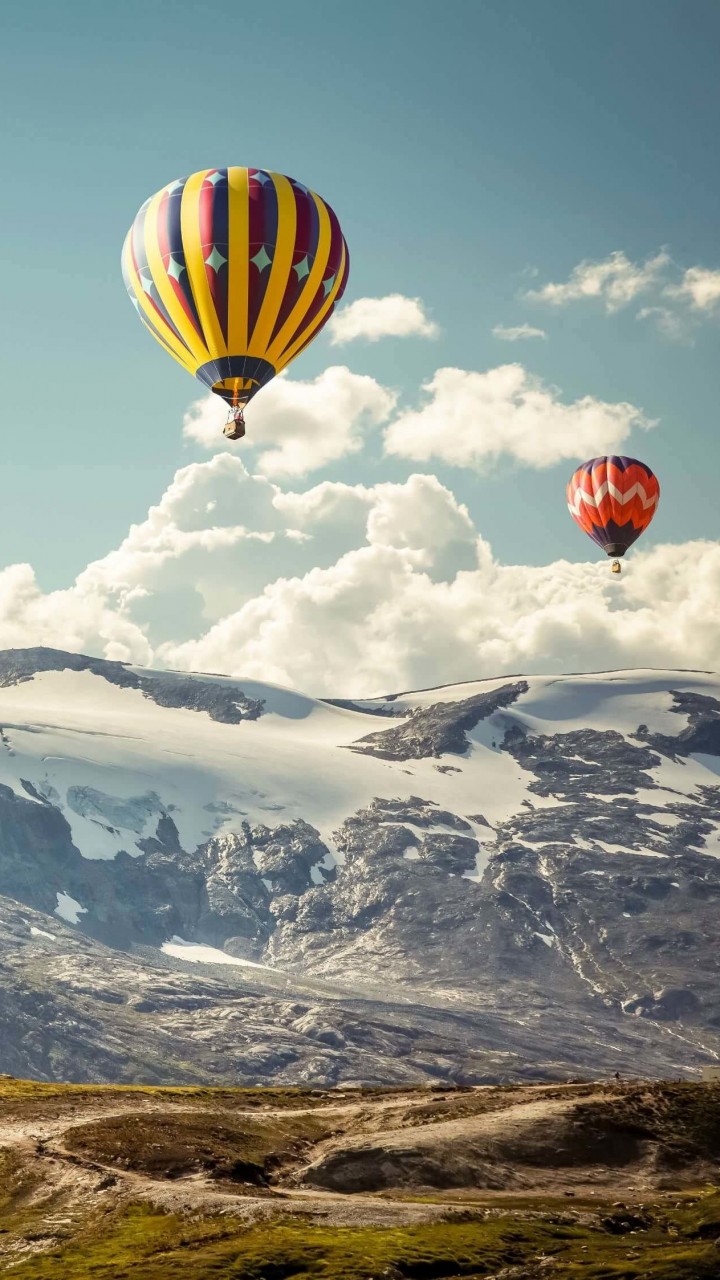 Hot Air Balloon Over the Mountain Wallpaper for HTC One mini
