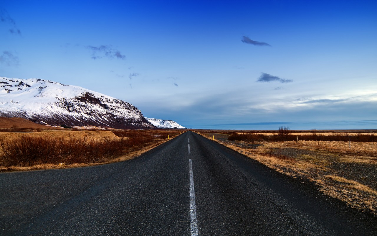 Icelandic Road, Skaftafell, Iceland Wallpaper for Desktop 1280x800