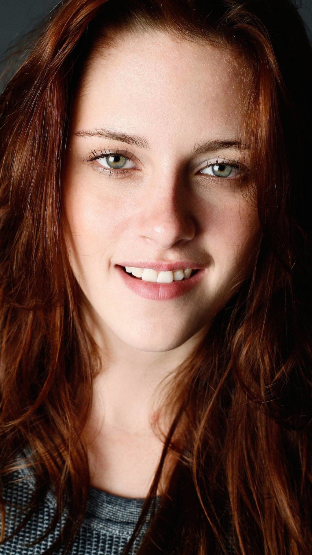 Kristen Stewart Portrait Wallpaper for HTC One