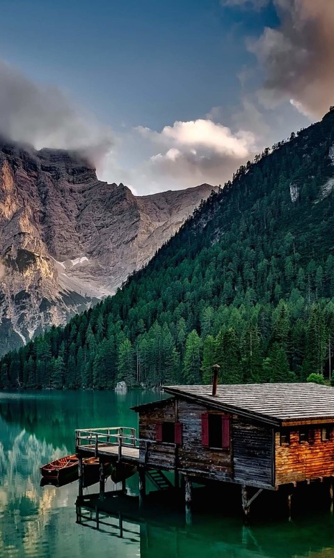 Lake Prags - Italy Wallpaper for HTC Desire HD