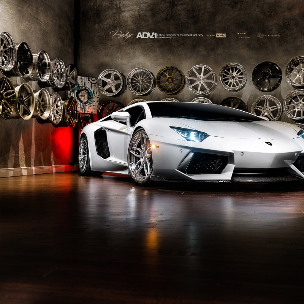 Lamborghini Aventador On ADV.1 Wheels Wallpaper for Apple iPad 2