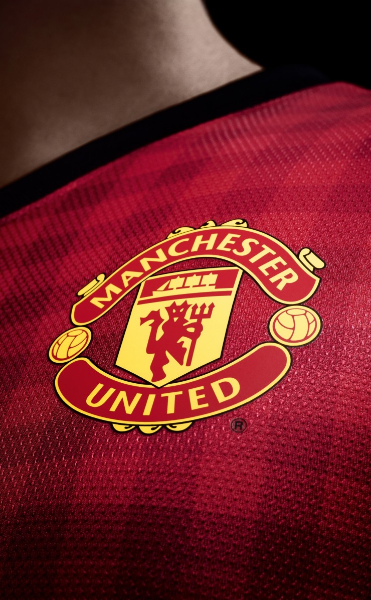 Manchester United Logo Shirt Wallpaper for Apple iPhone 4 / 4s