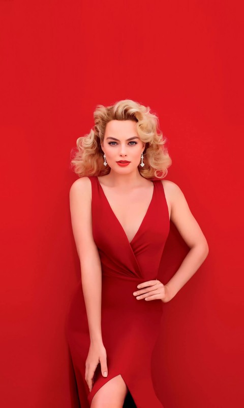 Margot Robbie In Red Wallpaper for SAMSUNG Galaxy S3 Mini