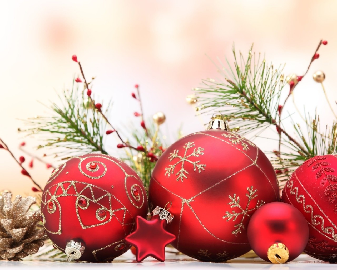Matte Red Christmas Ball Ornaments Wallpaper for Desktop 1280x1024