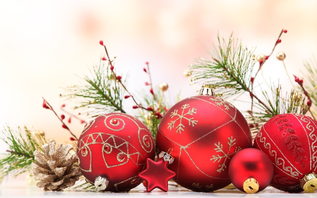 Matte Red Christmas Ball Ornaments Wallpaper for Desktop 1280x800