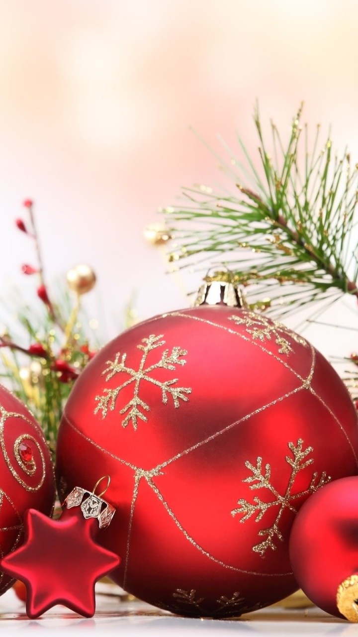 Matte Red Christmas Ball Ornaments Wallpaper for HTC One mini