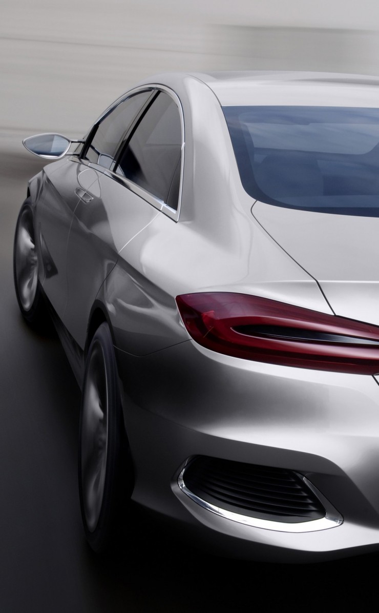 Mercedes Benz F800 Concept Rear View Wallpaper for Apple iPhone 4 / 4s