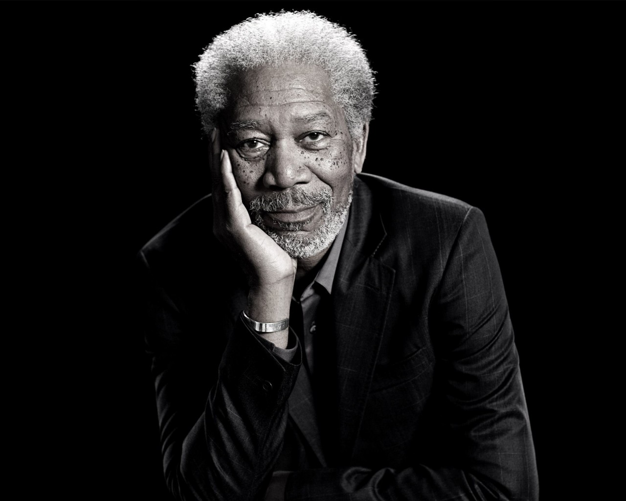 Morgan Freeman Portrait Wallpaper for Desktop 1280x1024