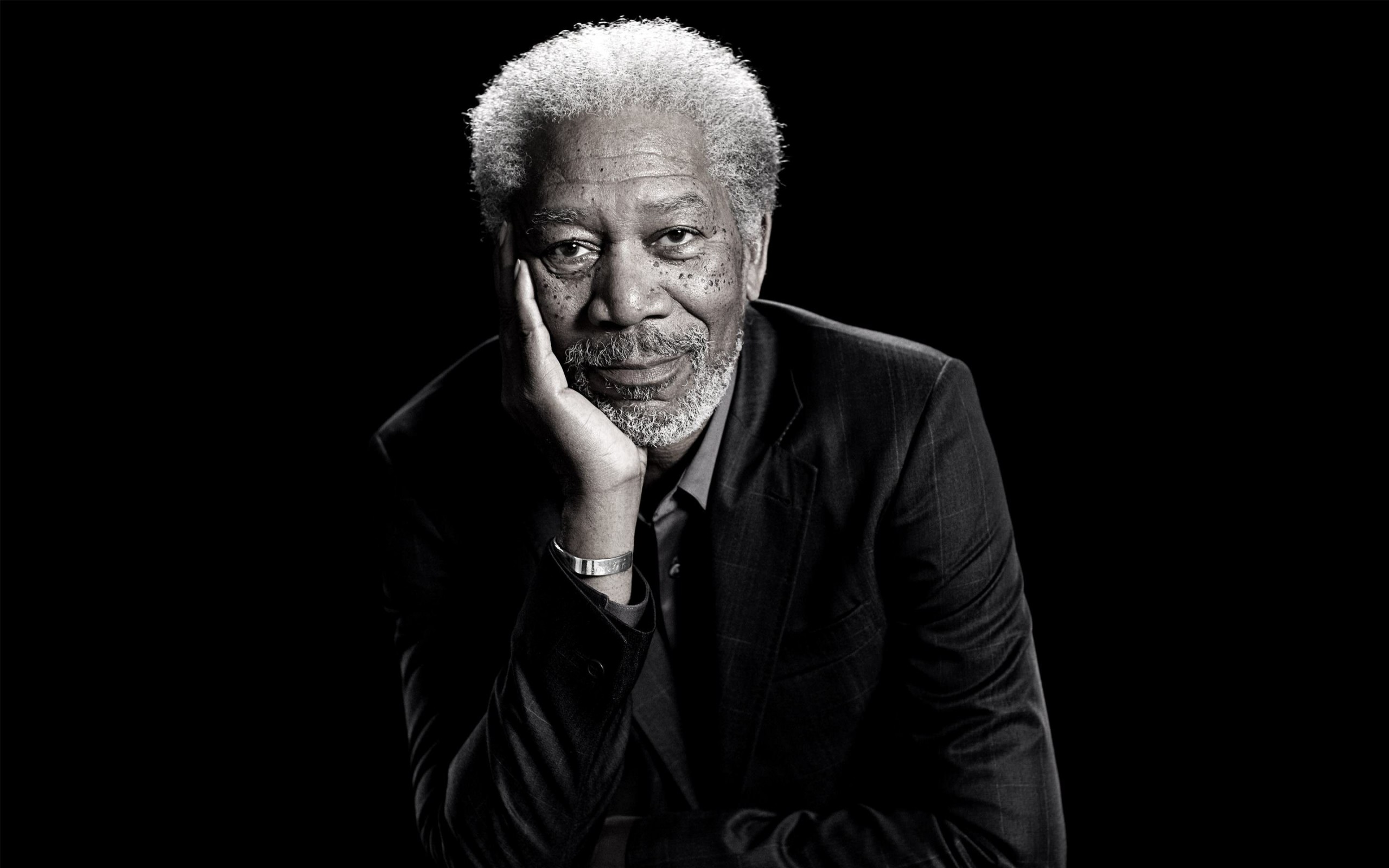 Morgan Freeman Portrait Wallpaper for Desktop 2560x1600