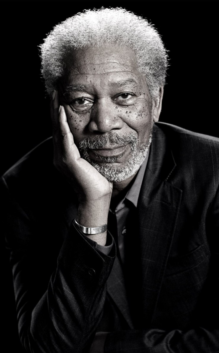Morgan Freeman Portrait Wallpaper for Apple iPhone 4 / 4s