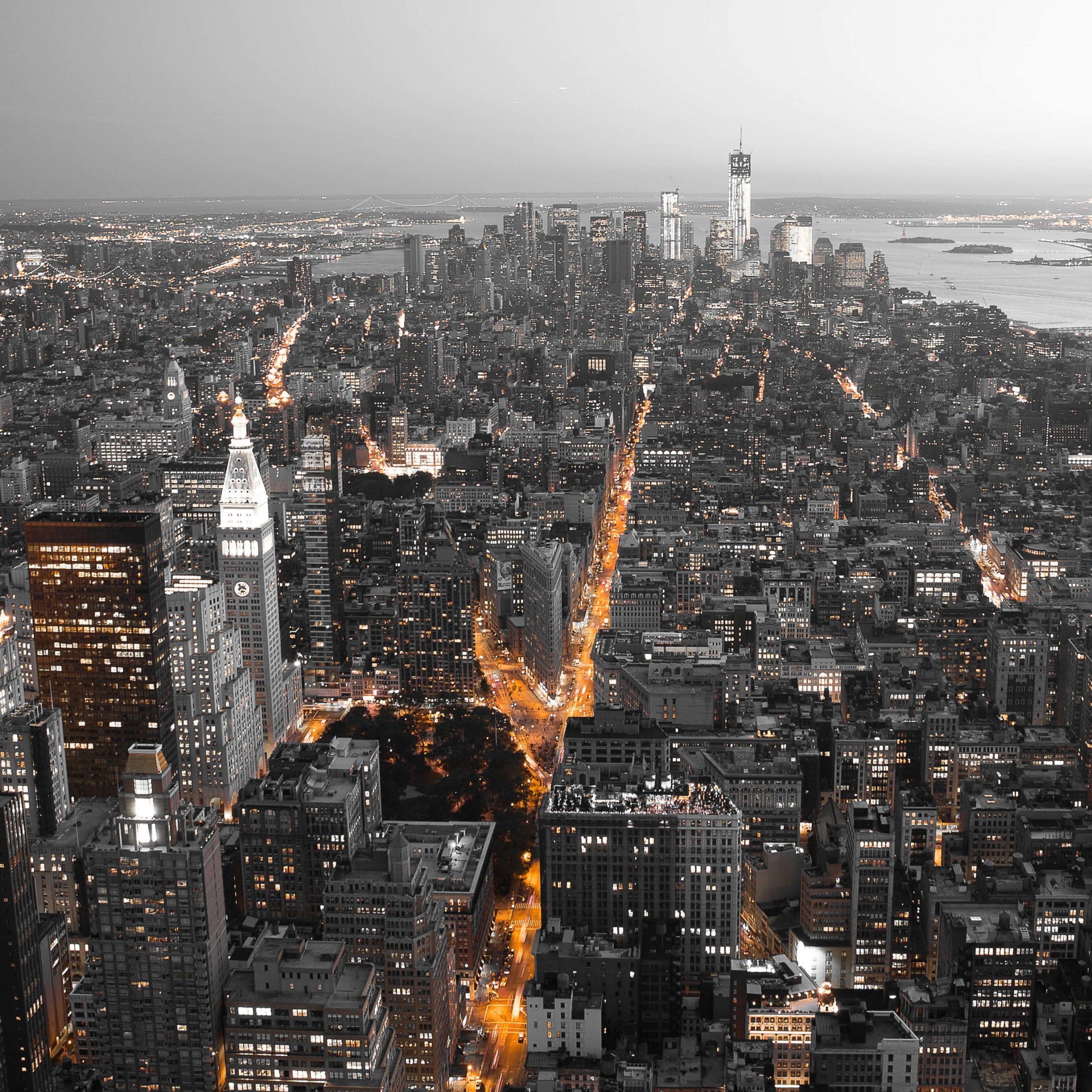 New York City by Night Wallpaper for Apple iPad 4