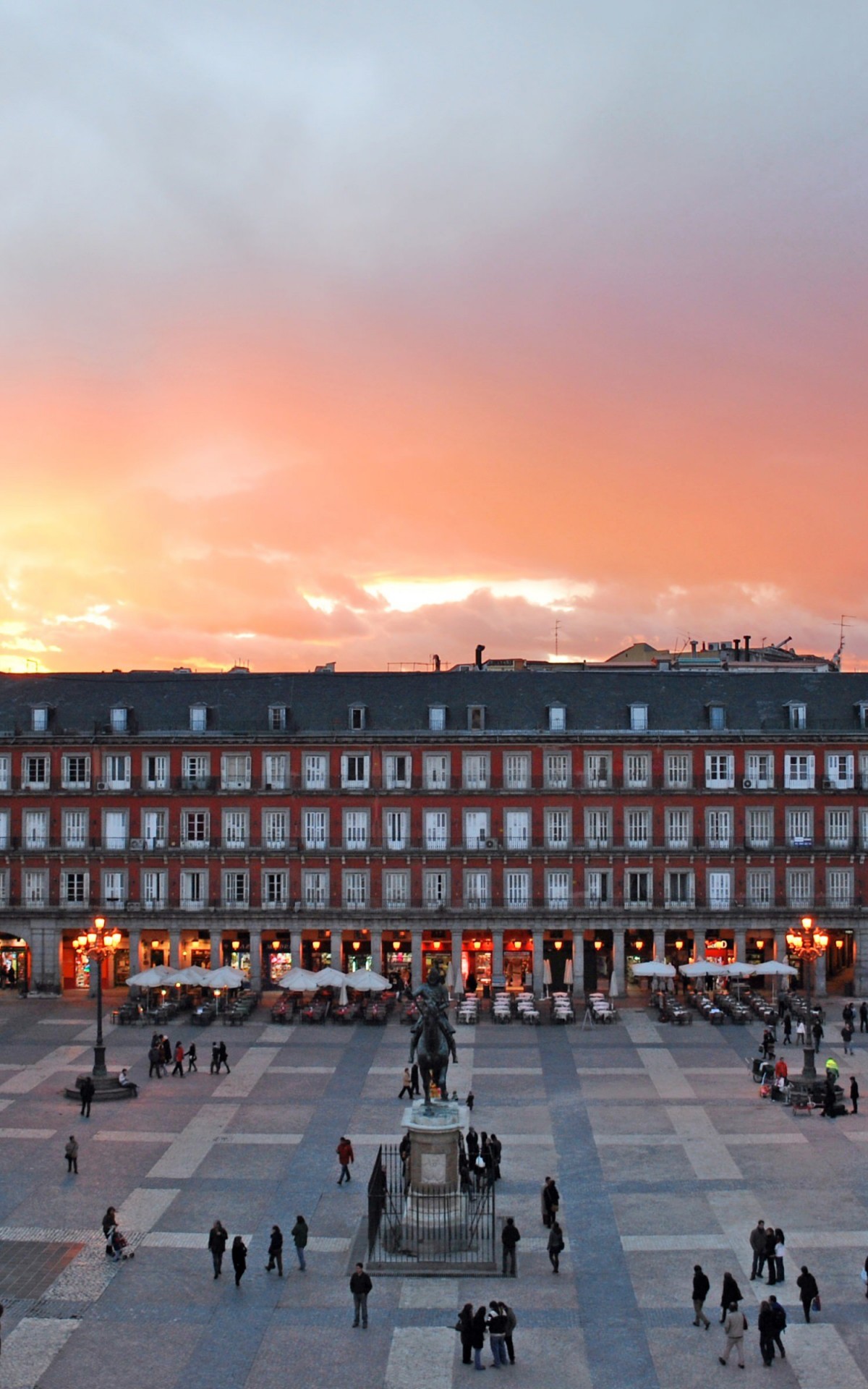Plaza Mayor, Madrid, Spain Wallpaper for Amazon Kindle Fire HDX