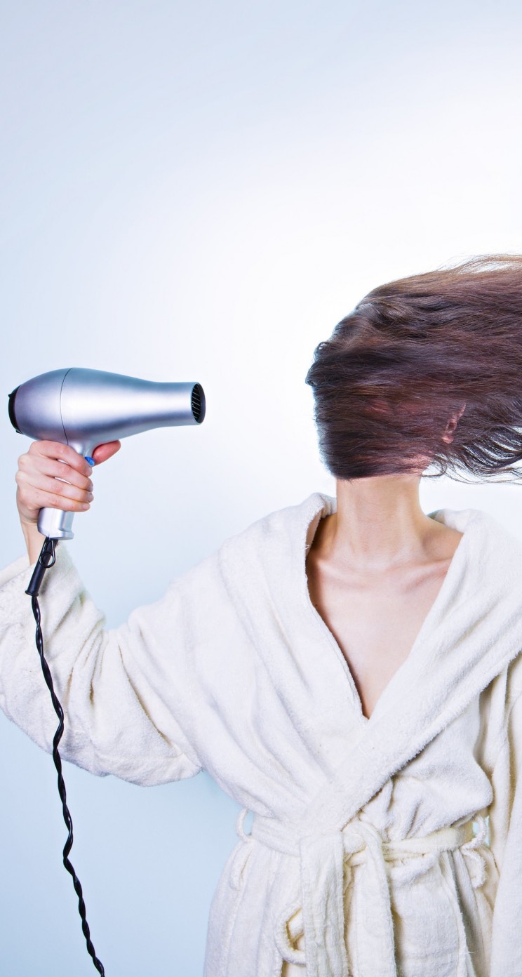Powerful Hair Dryer Wallpaper for Apple iPhone 5 / 5s