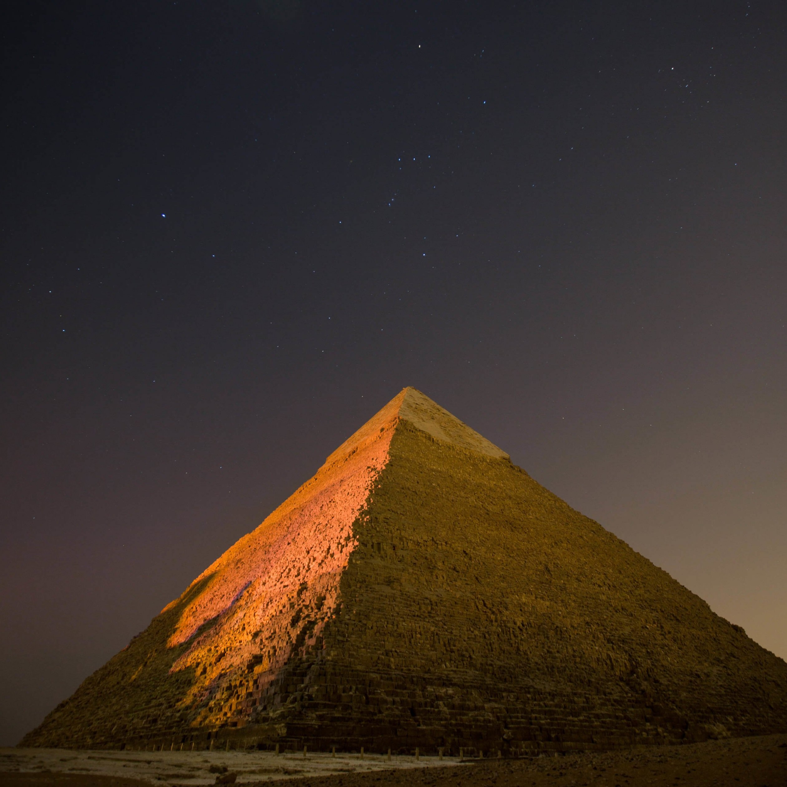 Pyramid by Night Wallpaper for Apple iPad Air