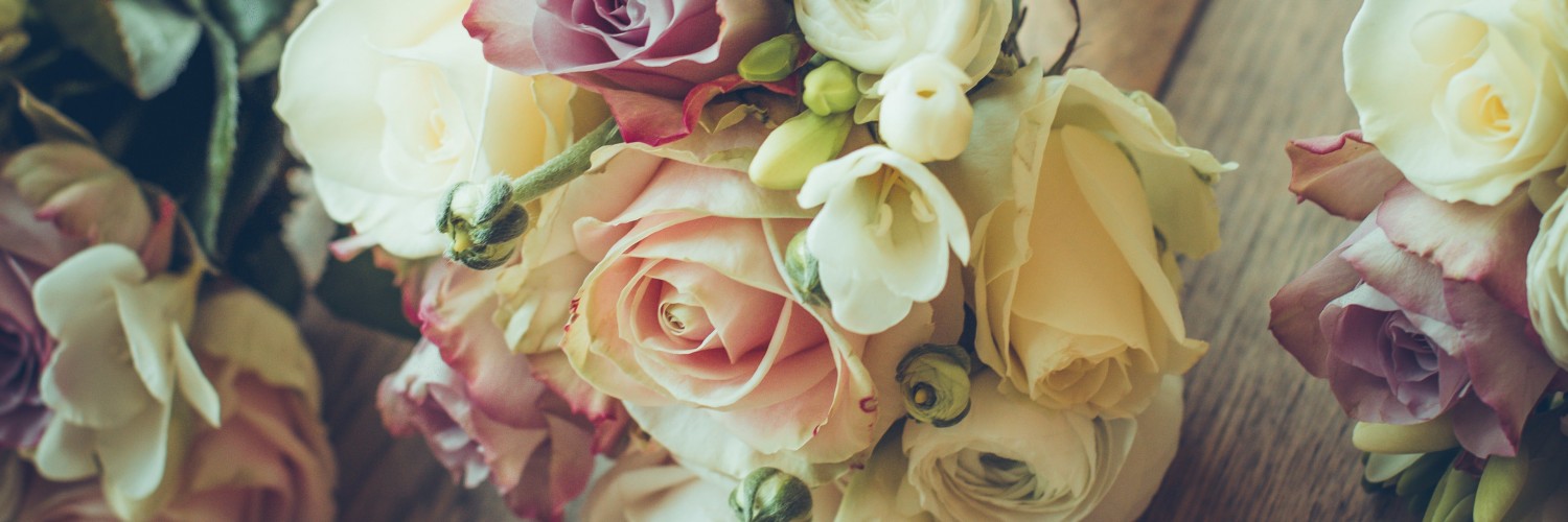 Roses Bouquet Composition Wallpaper for Social Media Twitter Header