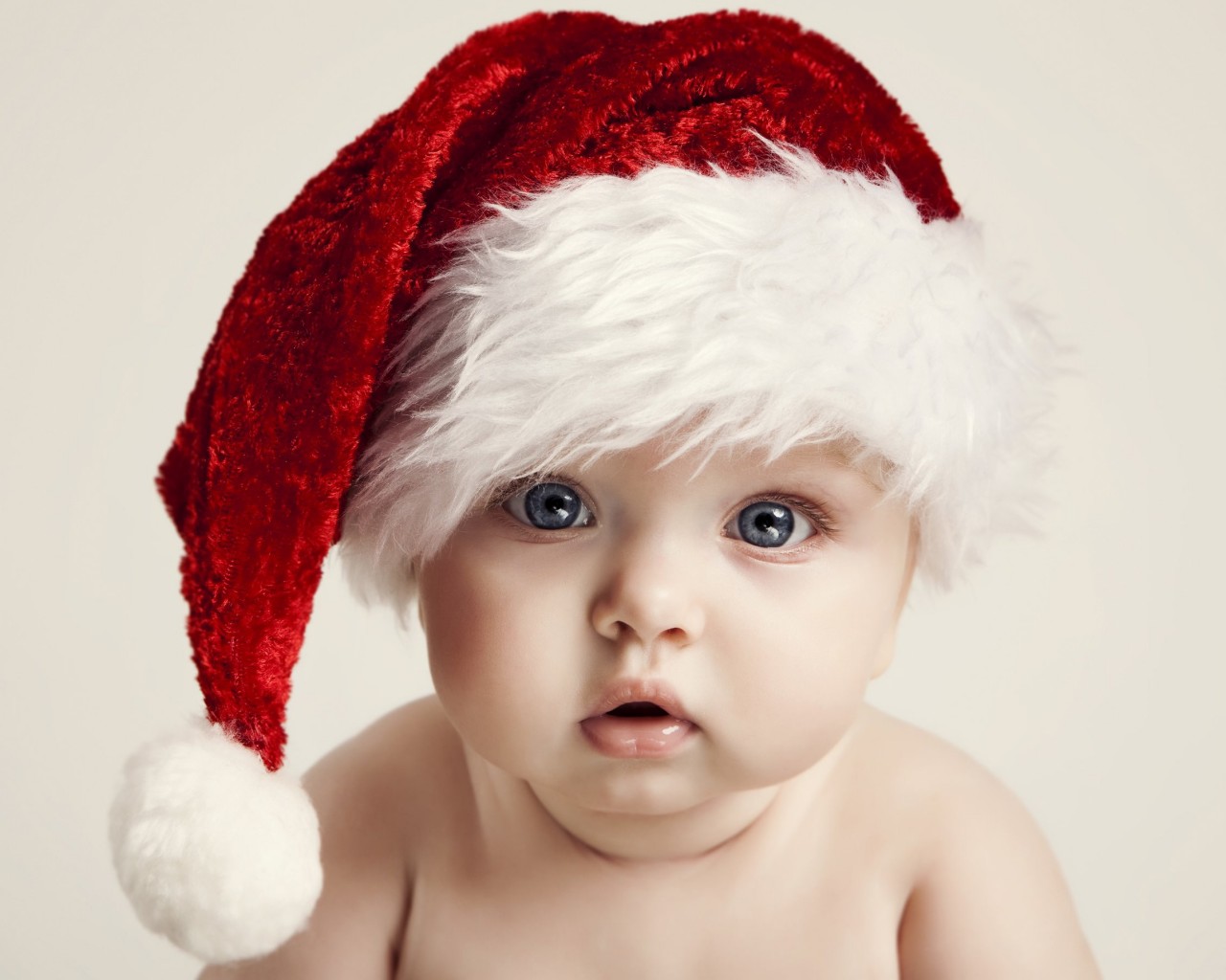 Santa Claus Baby Boy Wallpaper for Desktop 1280x1024