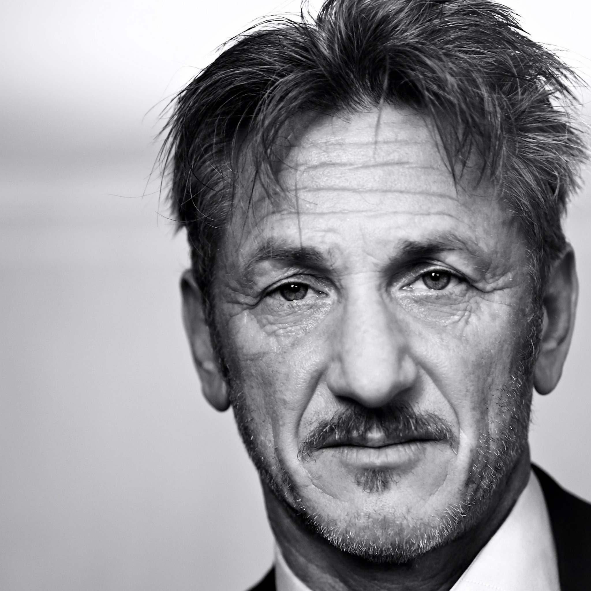 Sean Penn Portrait in Black & White Wallpaper for Google Nexus 9
