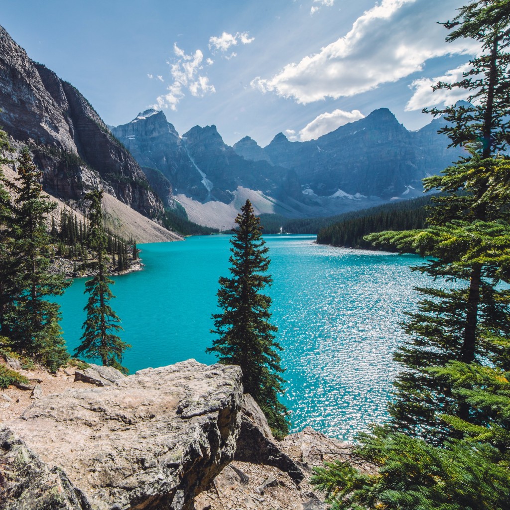 Sunny day over Moraine Lake Wallpaper for Apple iPad