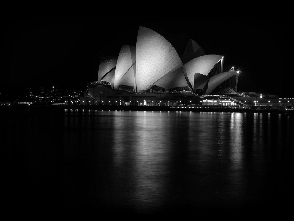Sydney Opera House at Night in Black & White Wallpaper for Desktop 1024x768