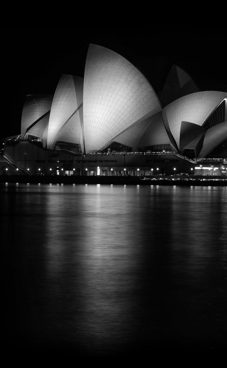 Sydney Opera House at Night in Black & White Wallpaper for Apple iPhone 4 / 4s