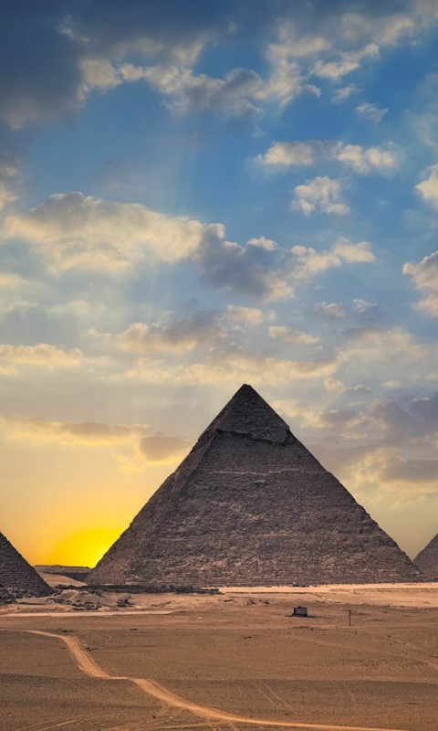 The Great Pyramids of Giza Wallpaper for SAMSUNG Galaxy S3 Mini