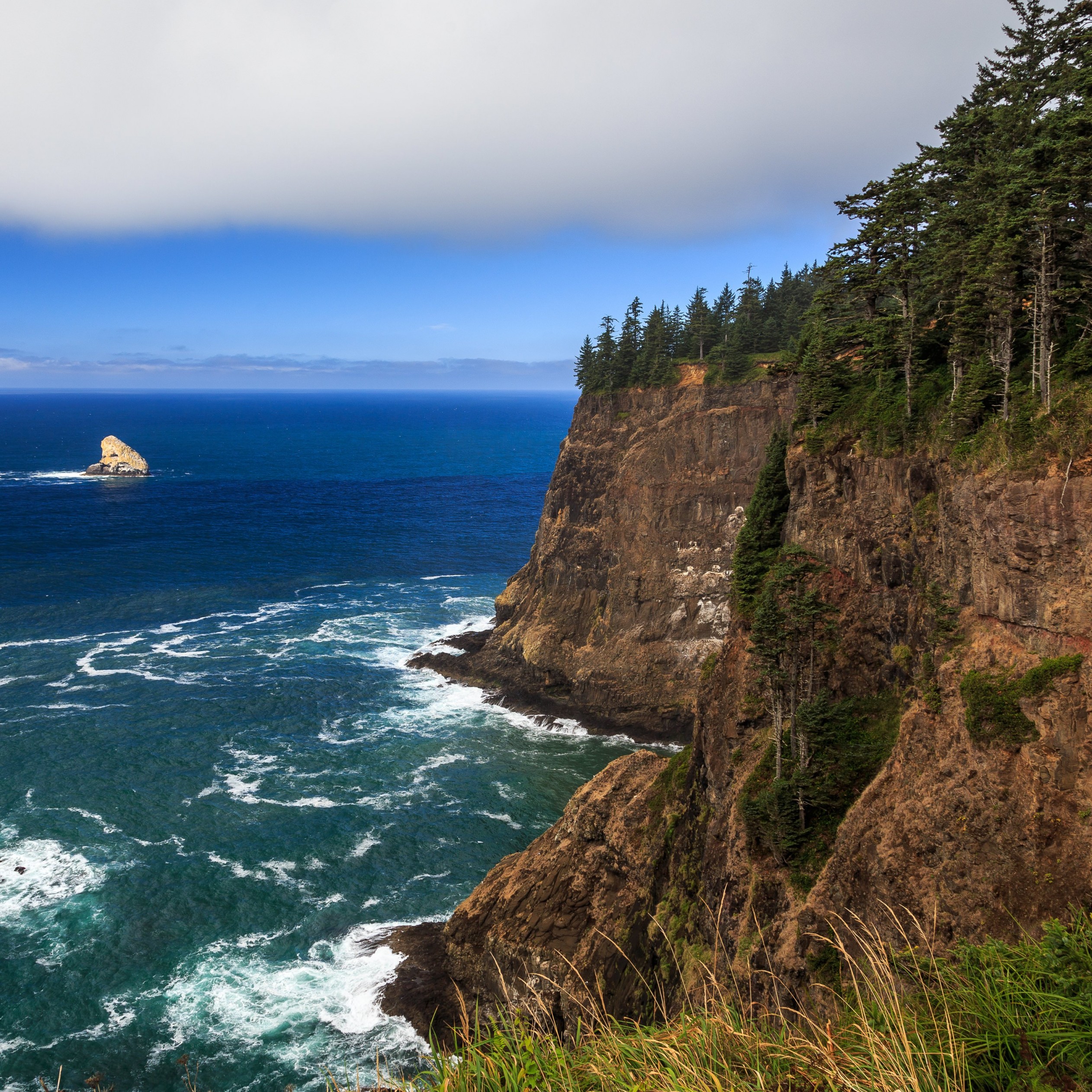 The Left Edge, Cape Lookout, Oregon Wallpaper for Apple iPad 3