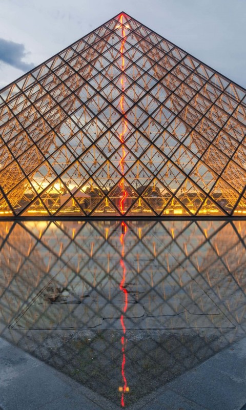 The Louvre Wallpaper for HTC Desire HD