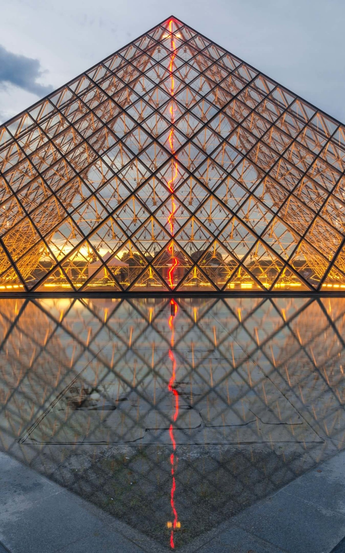 The Louvre Wallpaper for Amazon Kindle Fire HDX